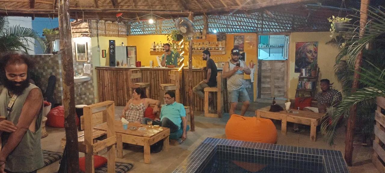 Red Monkeys Hostel Arambol Bagian luar foto